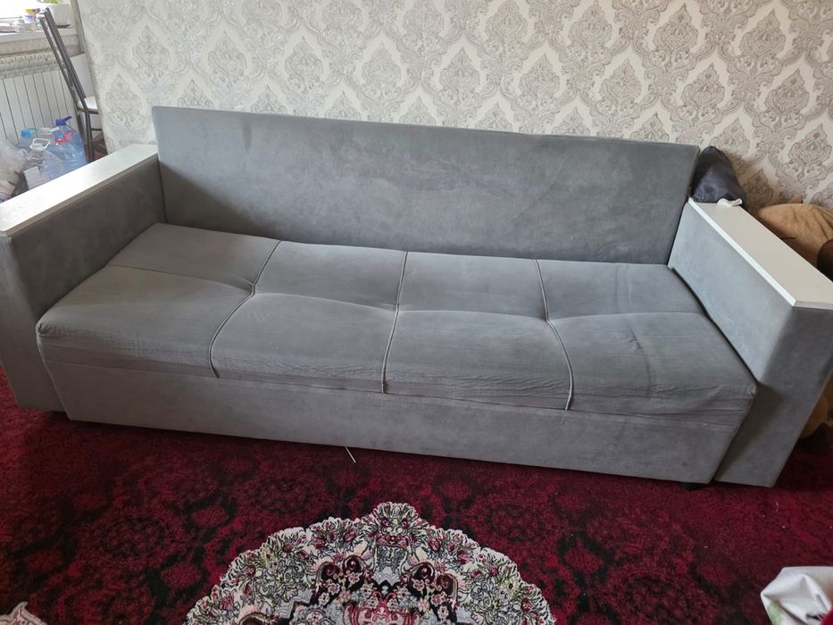 Диван отдам даром