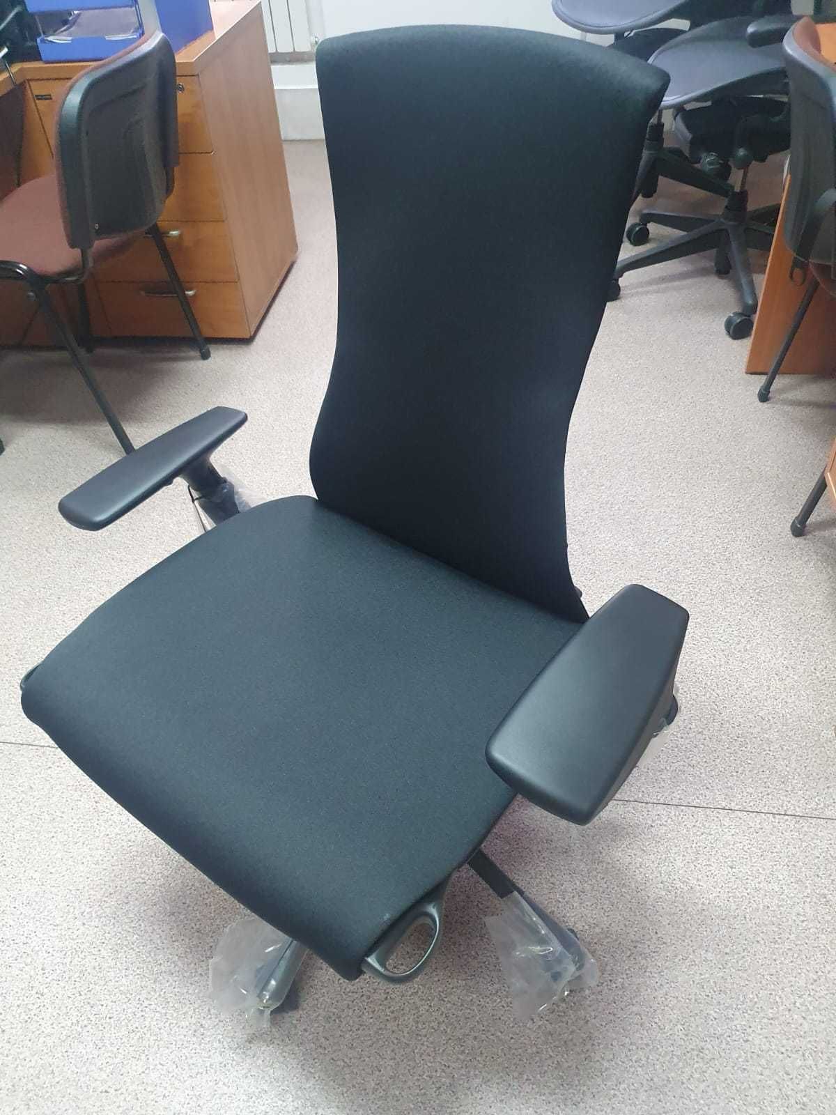Офисные кресла Herman Miller