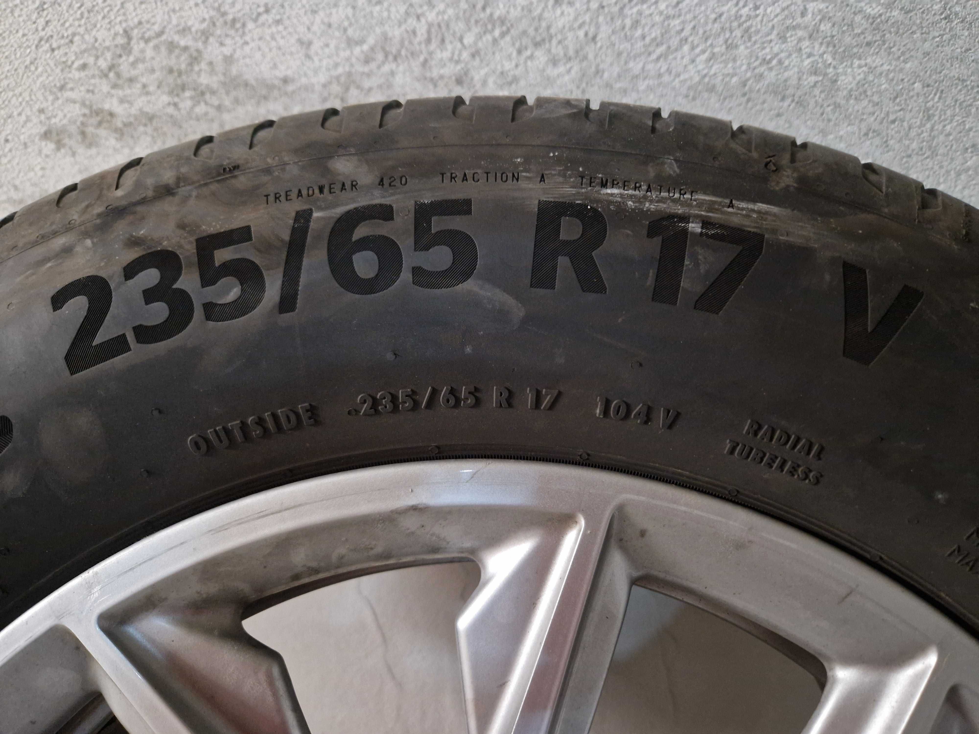 CONTINENTAL EcoContact 6Q 235/65 R17 с джанти на АУДИ