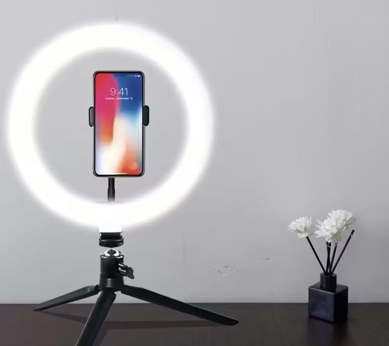 LED ринг лампа 26 см с триножник и държач за телефон