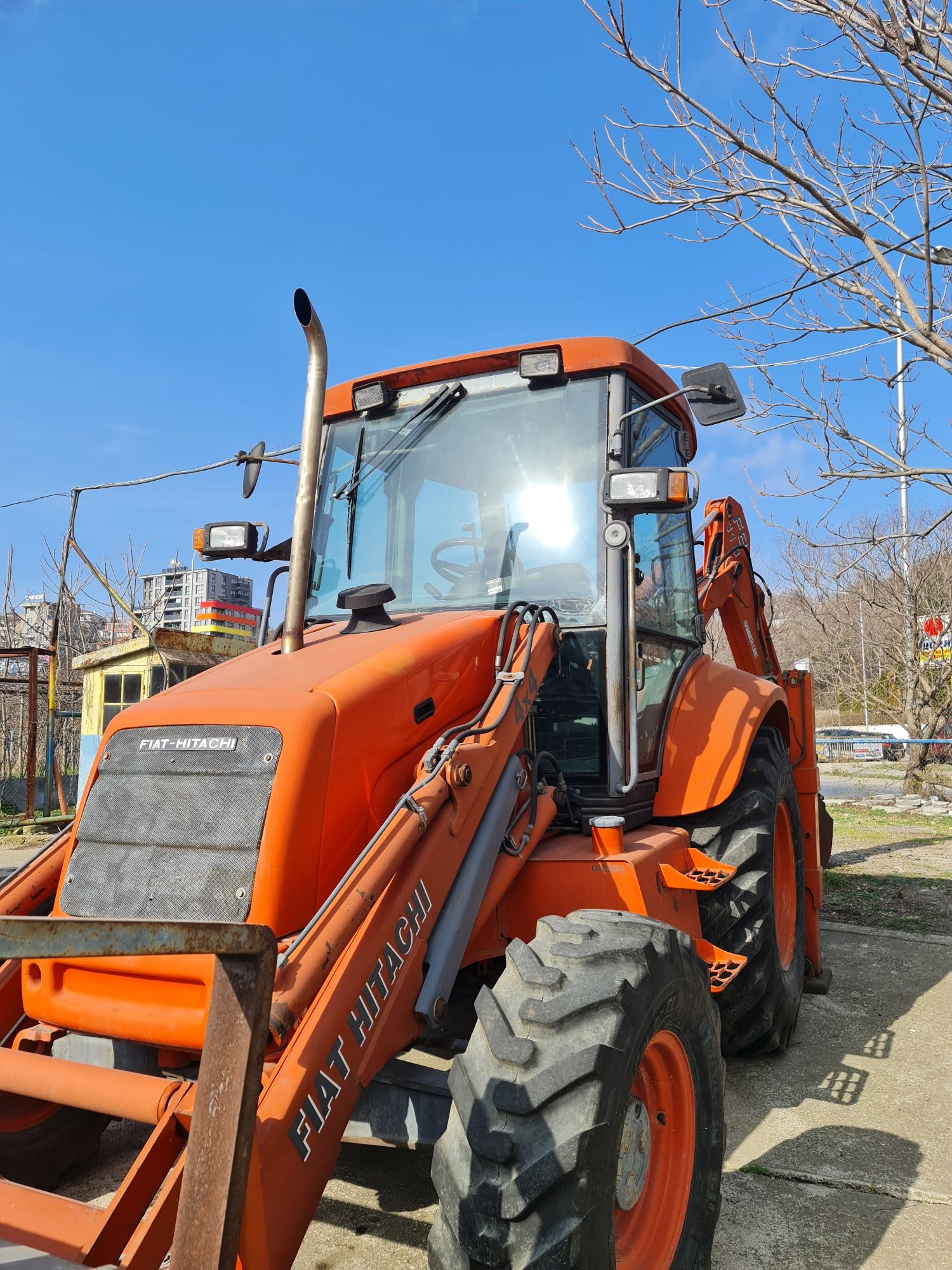 Комбиниран БАГЕР -NEW H0LLAND  FB-110