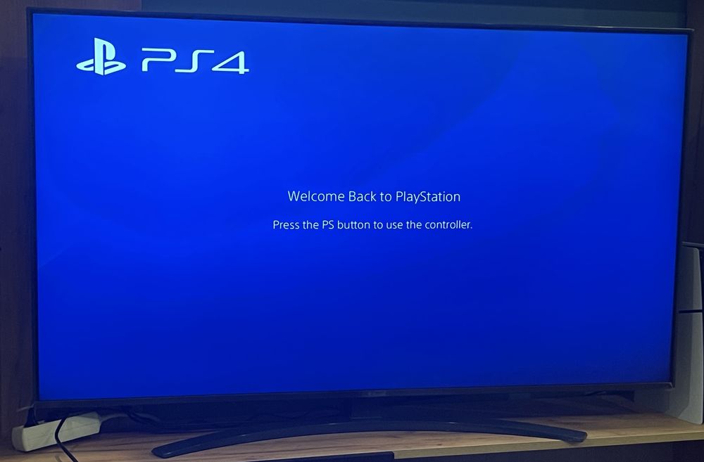 PlayStation 4 употребяван