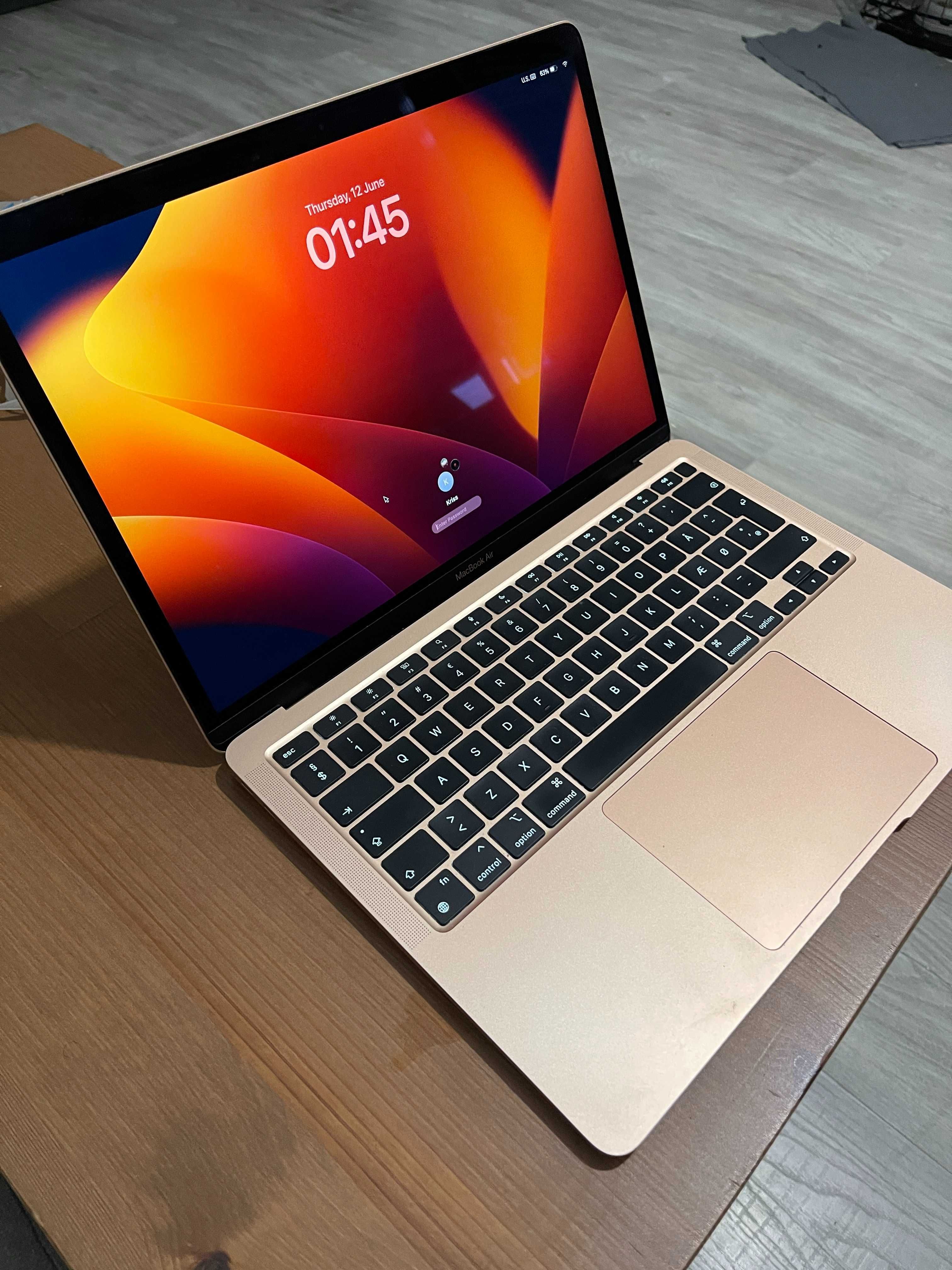 Macbook Air M1 2020 13 Inch 256 gb 8 ram Gold