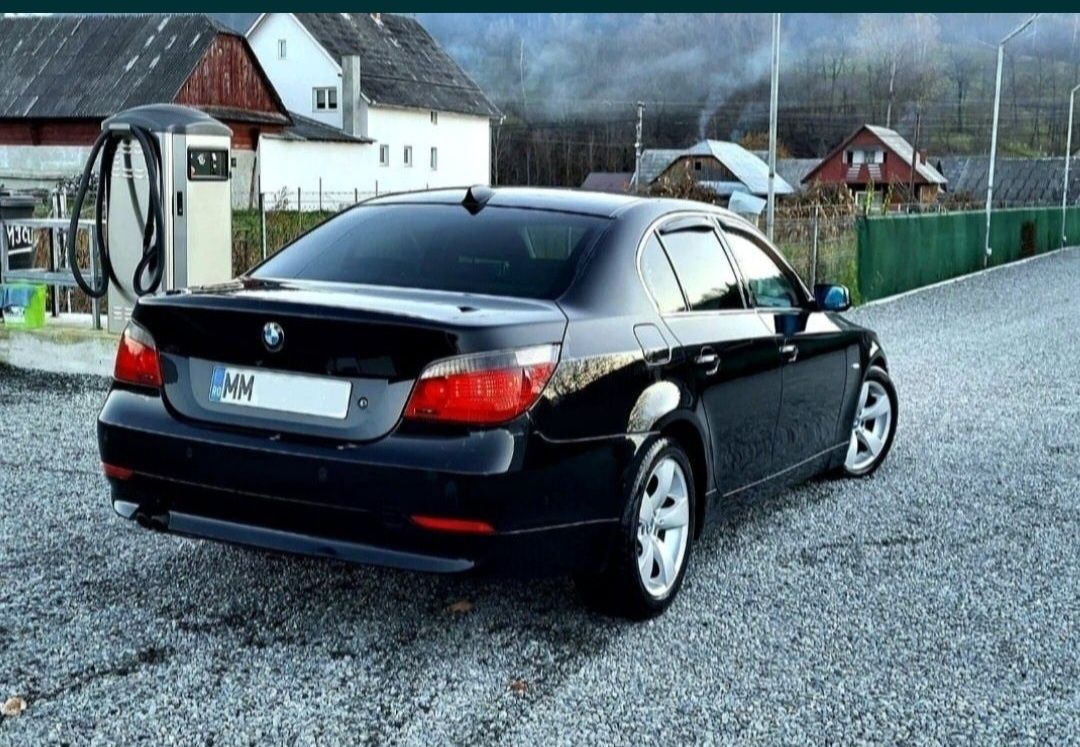 Vând   Bmw 530 .