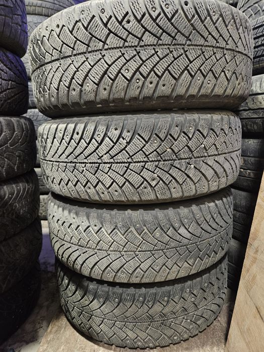 Шипованные Шины 205 60 на 16