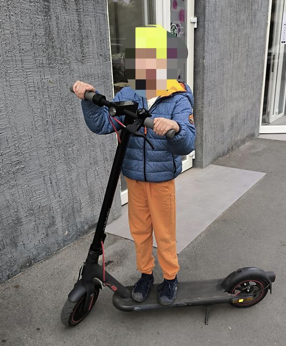 Самокат Xiaomi Scooter 4 pro