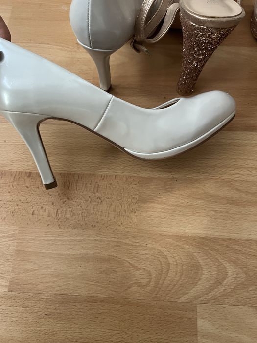 Обувки на ток обувки