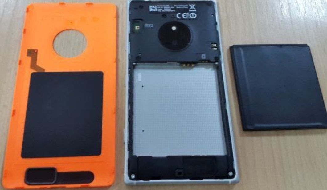 NOKIA Lumia 830 ca nou , pachet complet, accesorii originale