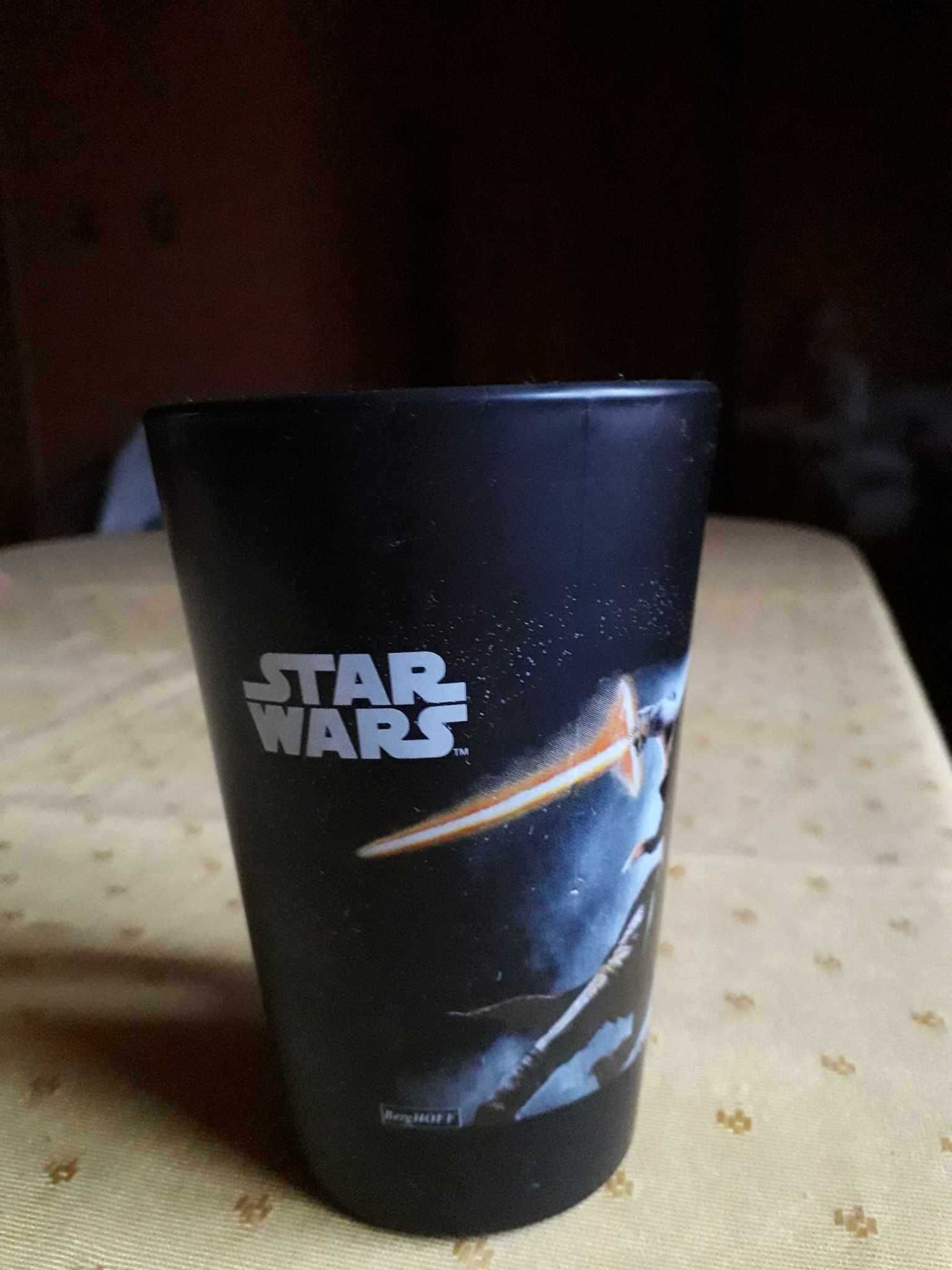 Чаша с логото на Междузвездни войни