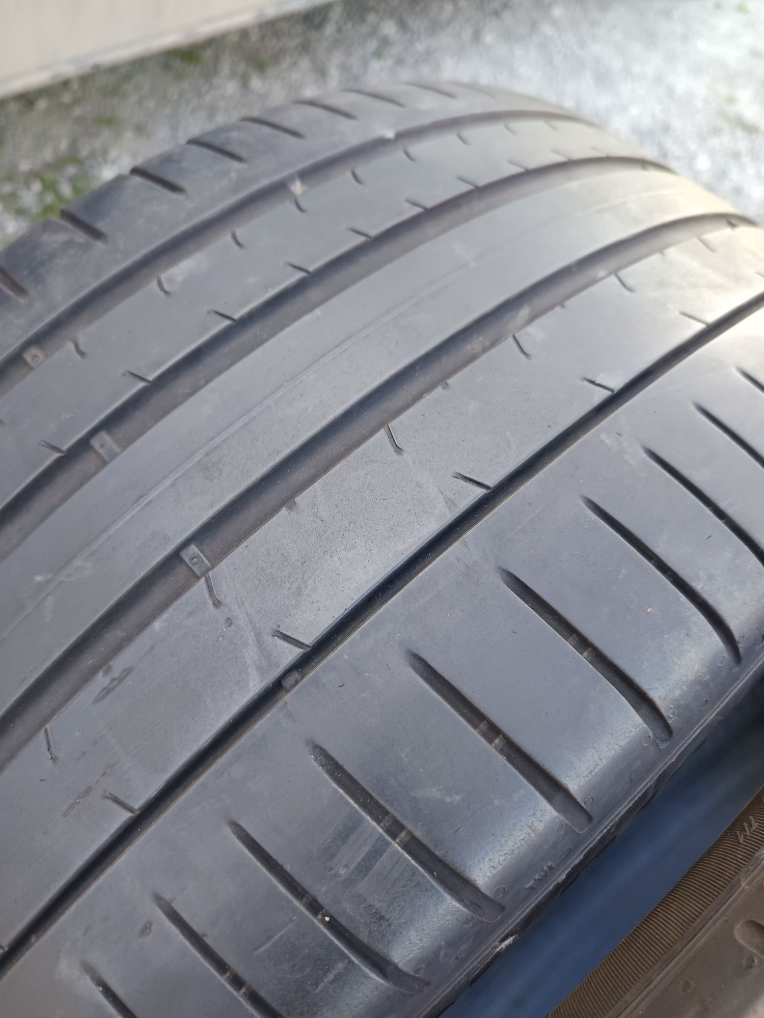 255 35 R 19 96Y PIRELLI P ZERO  Дот3619