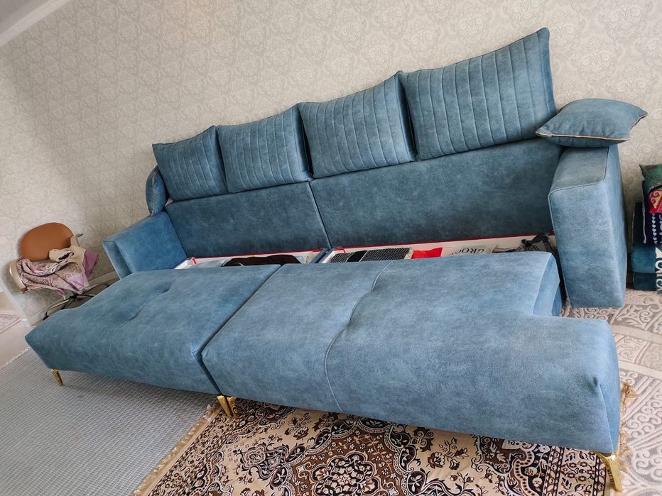 Срочно продам диван