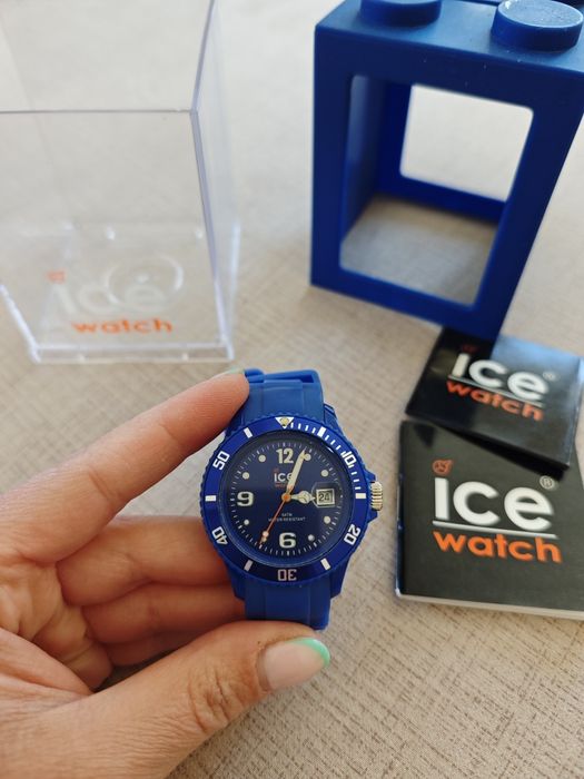 Дамски часовник като нов