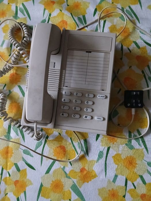 Стационарен телефон