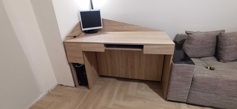 Бюро, маса, работна маса