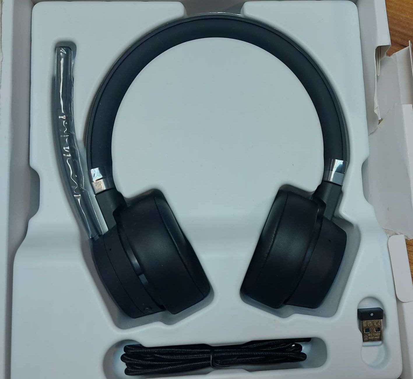 Lenovo go wireless ANC headset