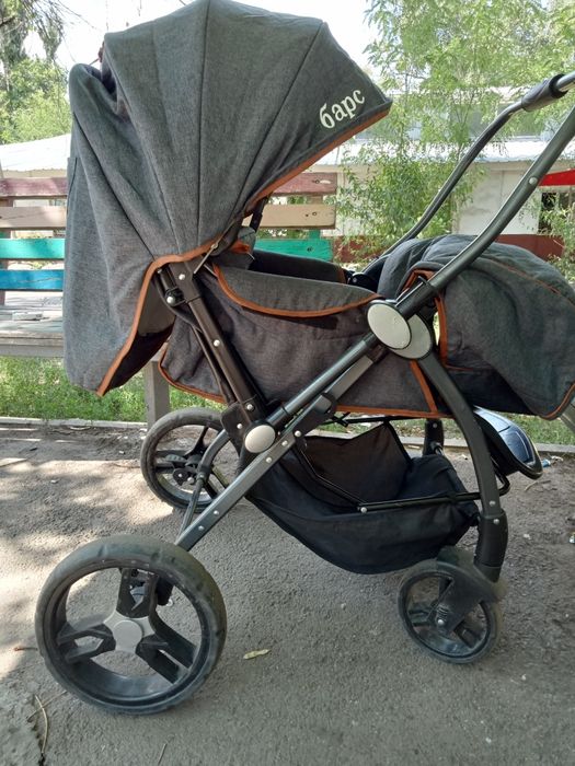 Срочно продам коляску