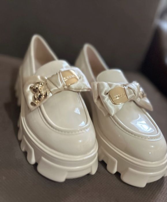 Mocasini accesorizati