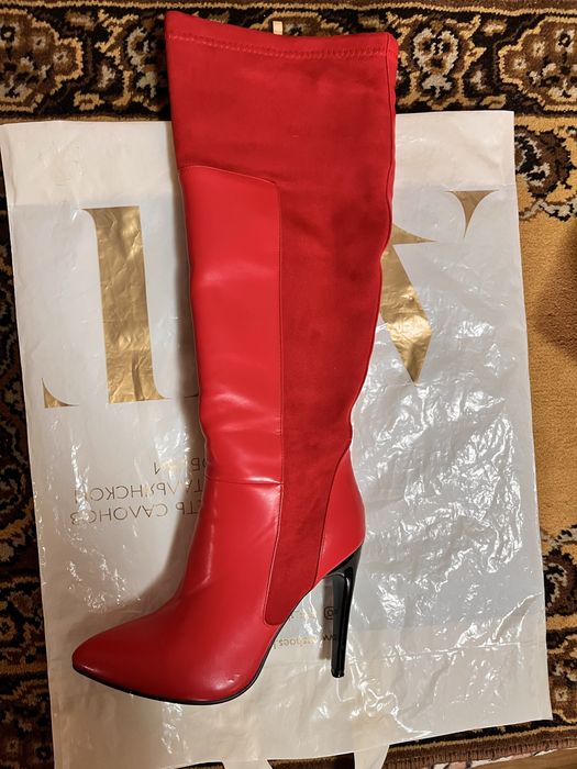 Сапоги шикарные разные-размер 37