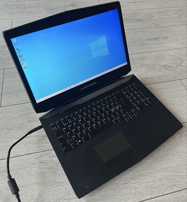 Dell Alienware 17 – i7, GTX 860M, SSD 512GB NOU – Perfect Funcțional!