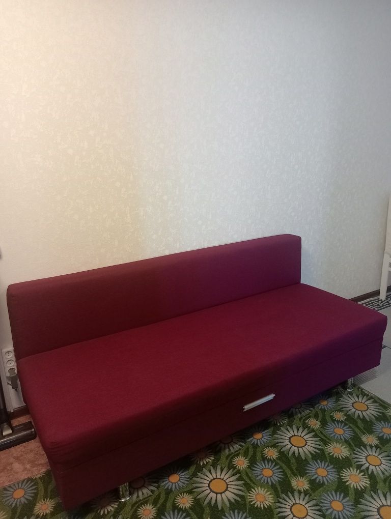 Продам диван тахта. Состояние норм