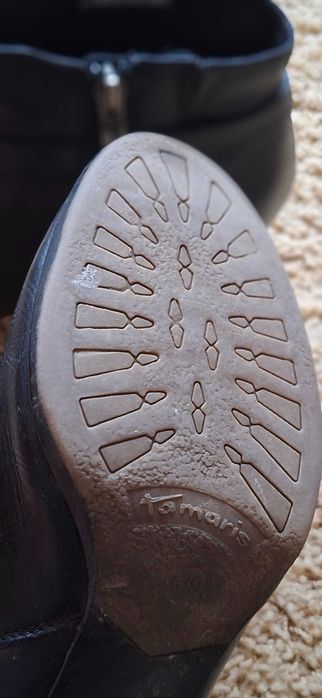 Botine negre din piele ,marca Tamamaris