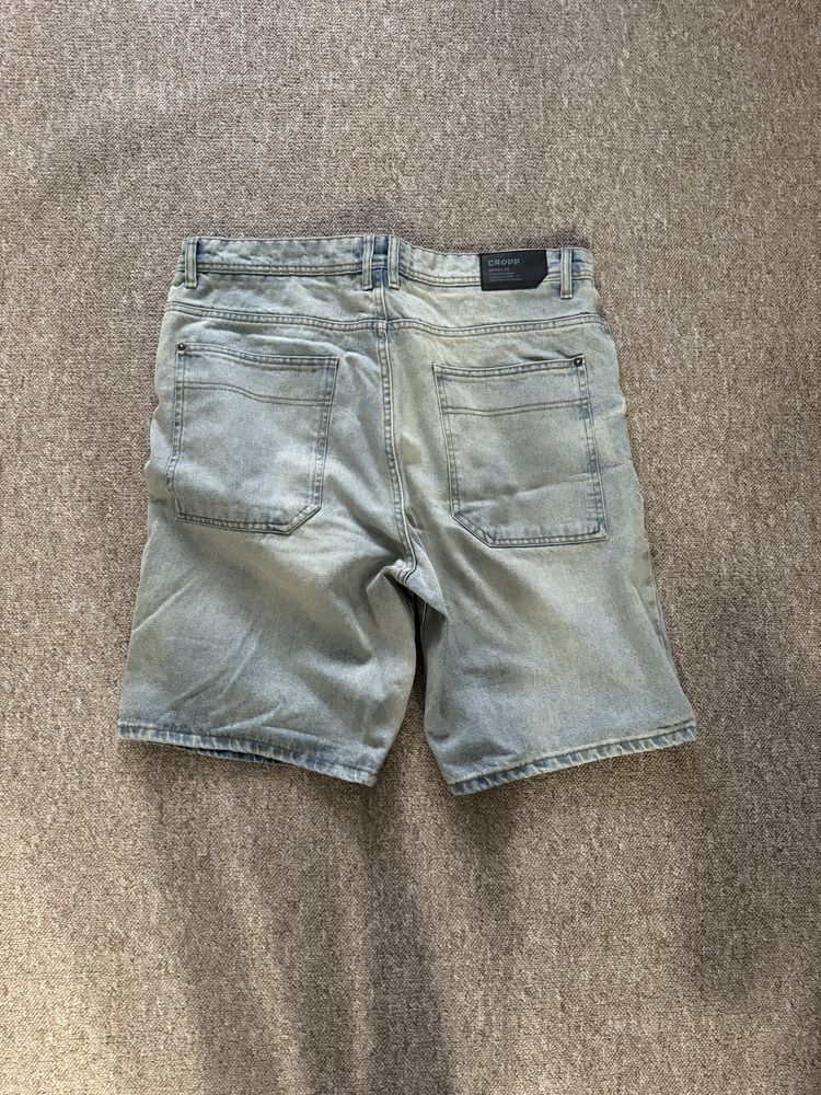 Къси панталони Carhartt,Cropp,House,Zara