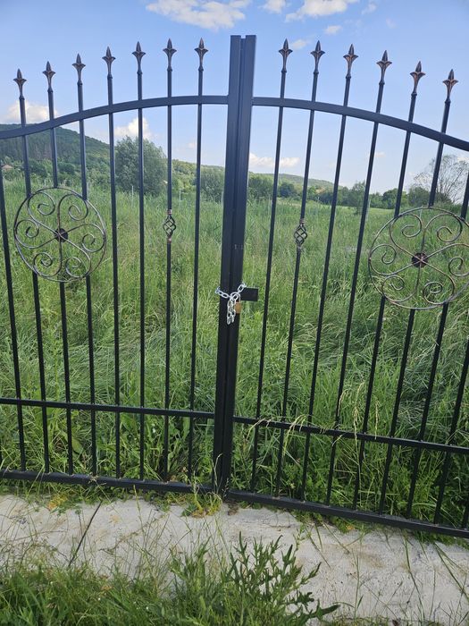 Vând teren în Curtea de Arges