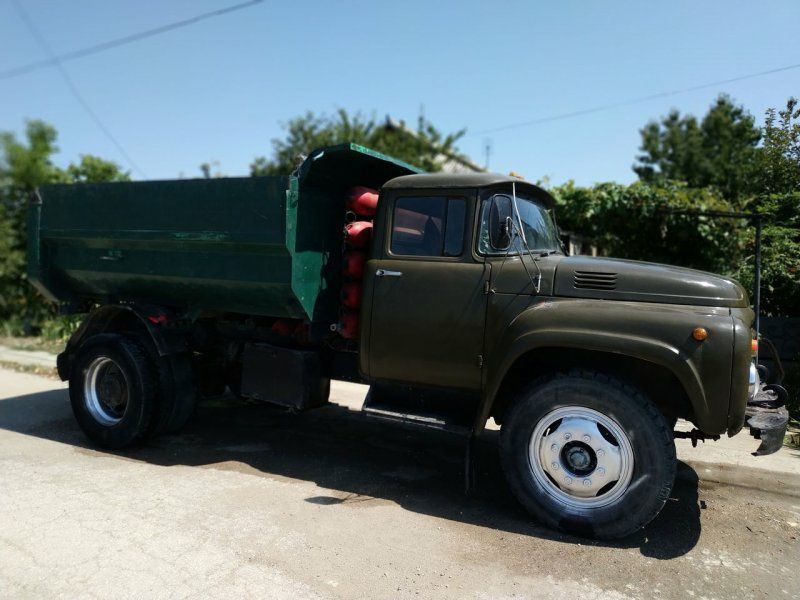 Доставка сникерс, отсев, песок, щебень и т.д.