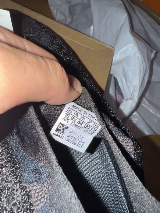 Yeezy boost 380 onyx