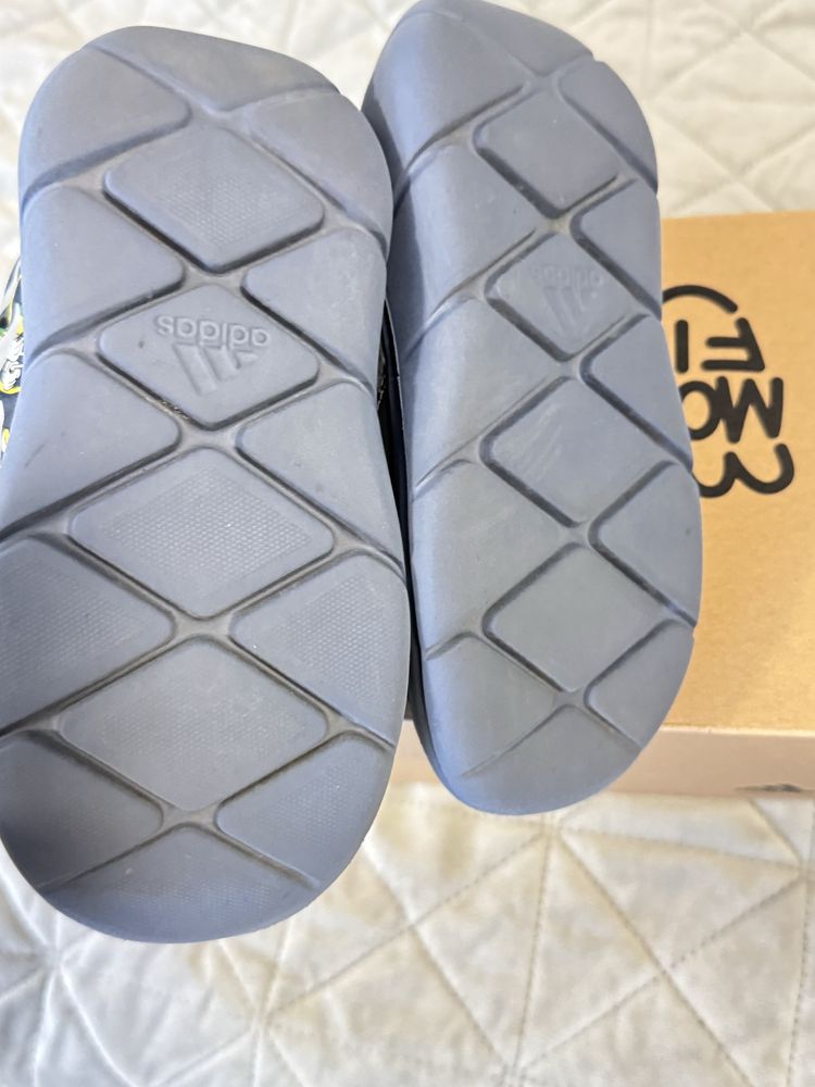 Боти Adidas 26,5 размер