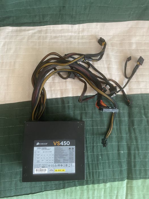 Vand Sursa vs450 si placa video xfx amd sapfire
