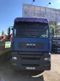 Camion cu macara Man