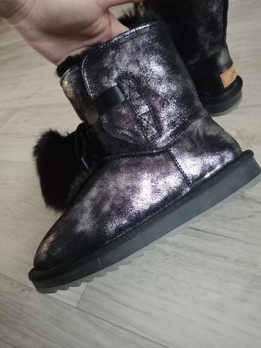 Женская обувь. Продам новые угги
