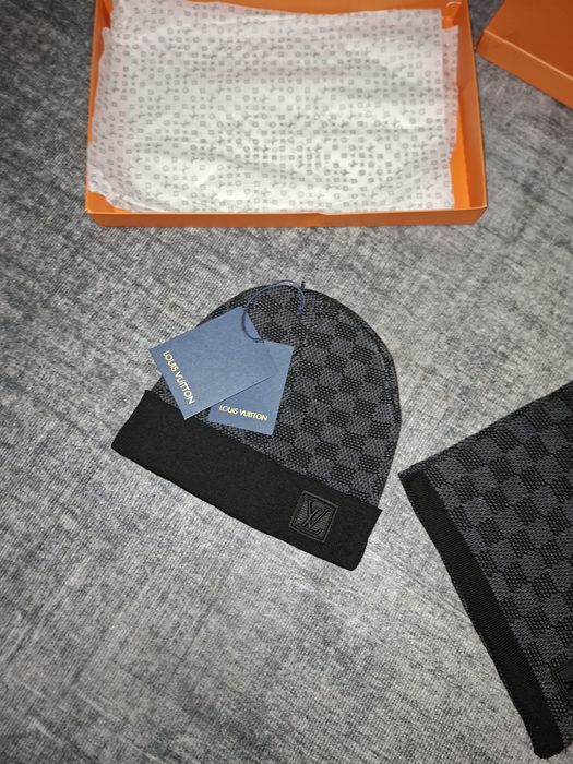 Set Căciulă și Fular Louis Vuitton