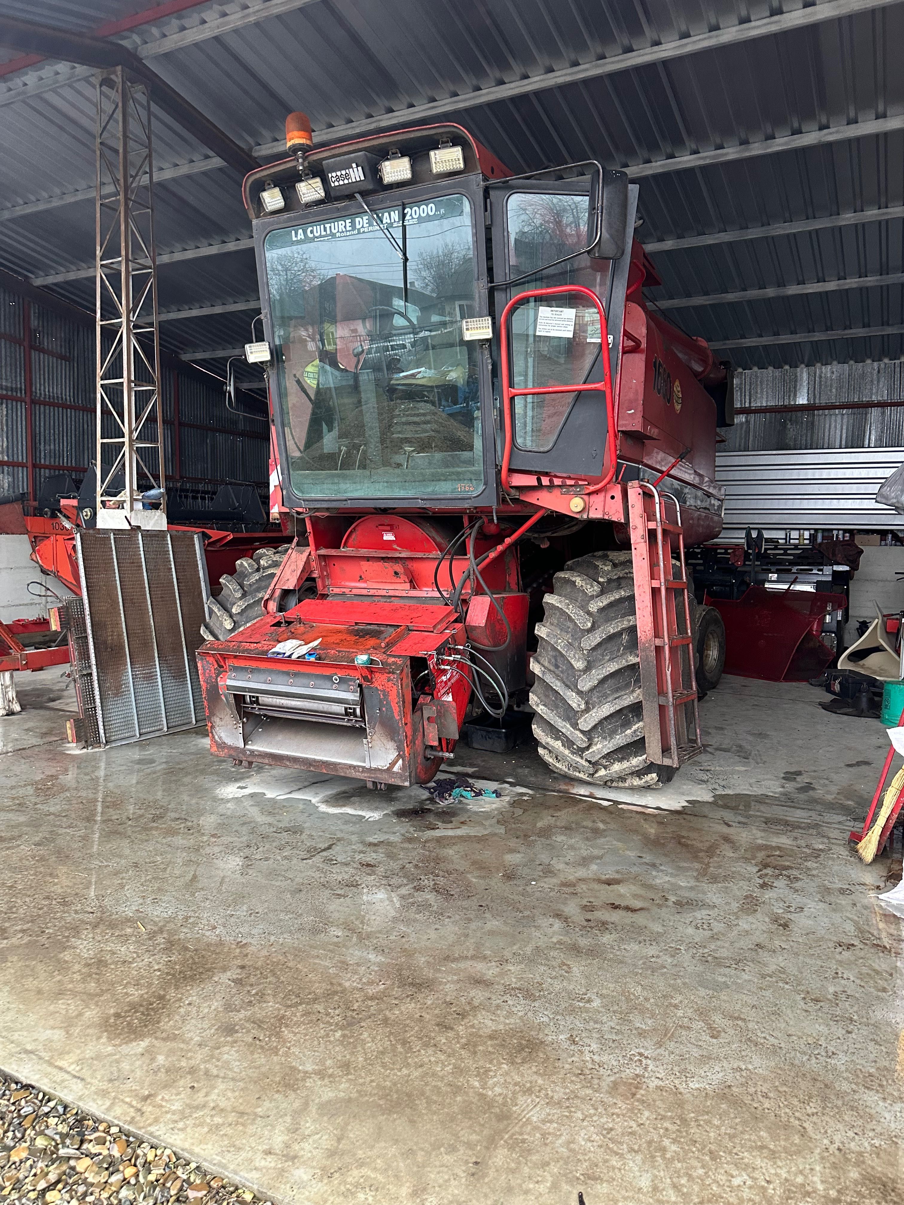 Combină Case ih 1660 E