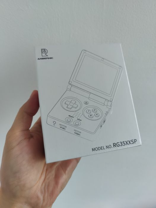 RG35XX SP 64gb silver nou sigilat handheld game player
