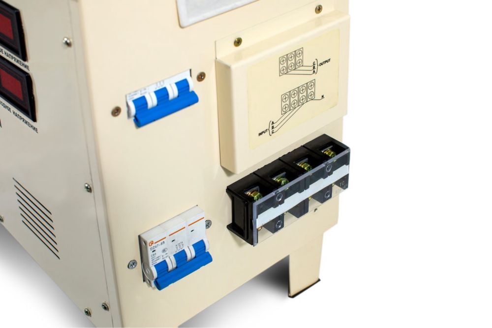 Стабилизатор Green light 30 kVa трехфазный