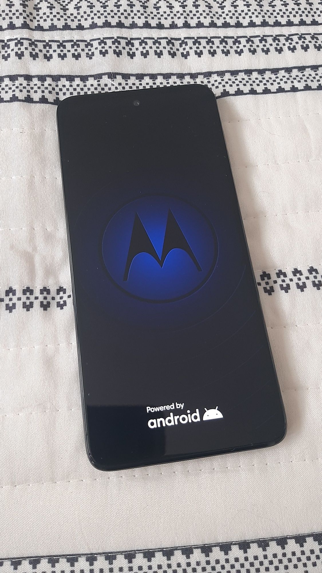 Телефон motorola, moto g14