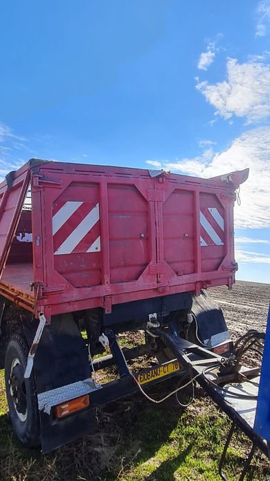 Vand cuplu de remorci impecabil.