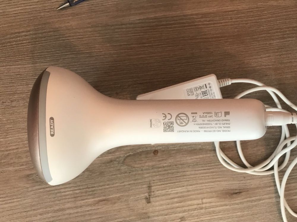 Фотоепилатор Philips Lumea IPL 7000 SC1997/00