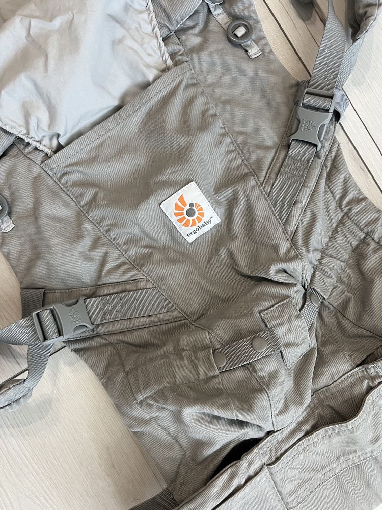 Ergobaby Adapt ергономична раница Pearl Grey