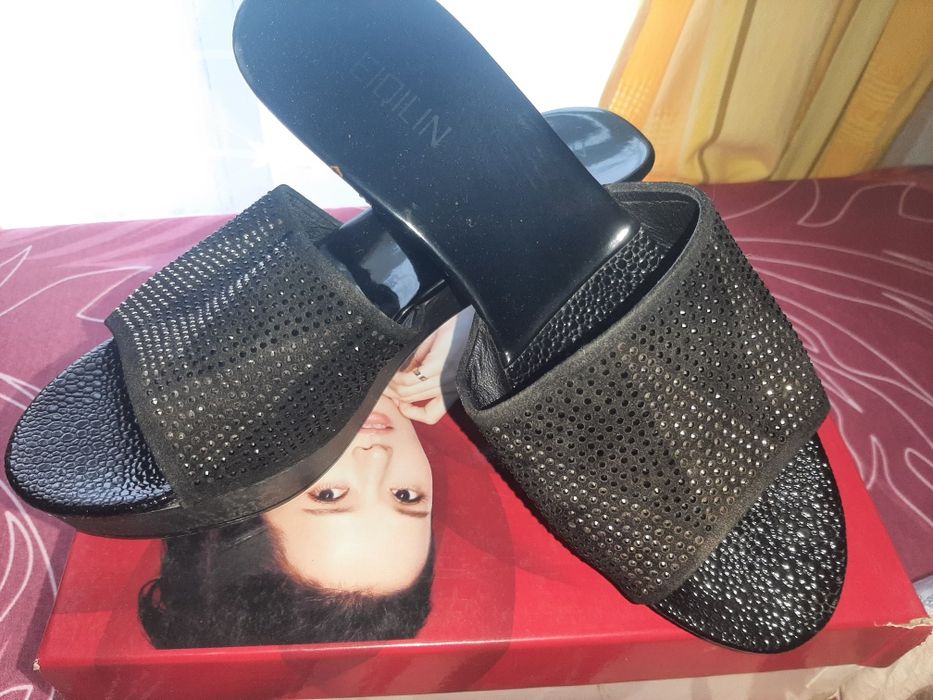 Летняя женская обувь