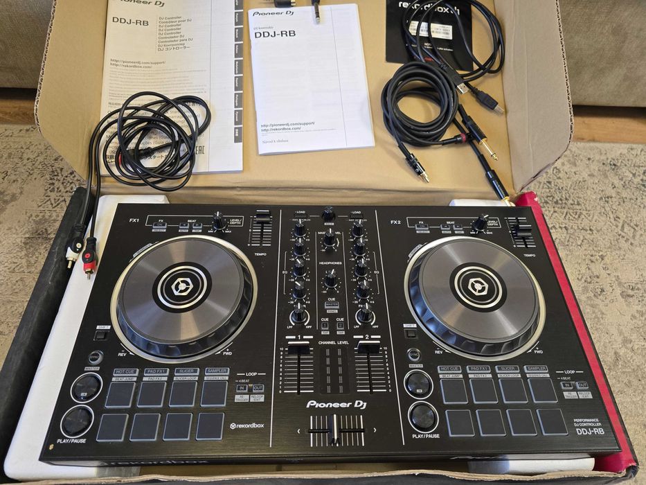 PIONEER DDJ-RB Dj контролер / конзола като НОВ