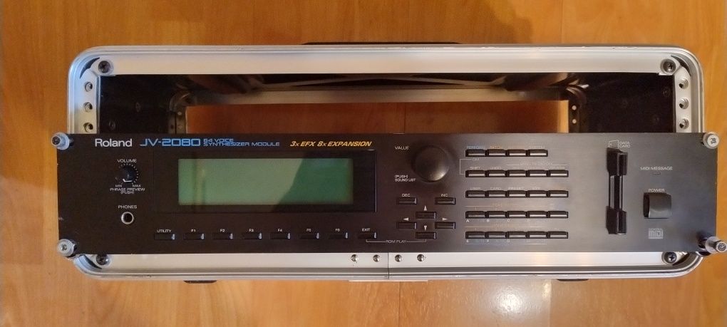 Синтезатор Roland JV-2080