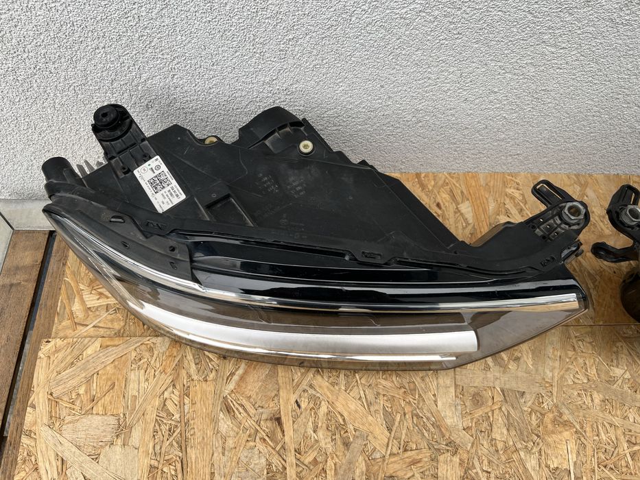 SET Far stanga dreapta VW T-ROC Facelift 2021-2024 Full LED Originale