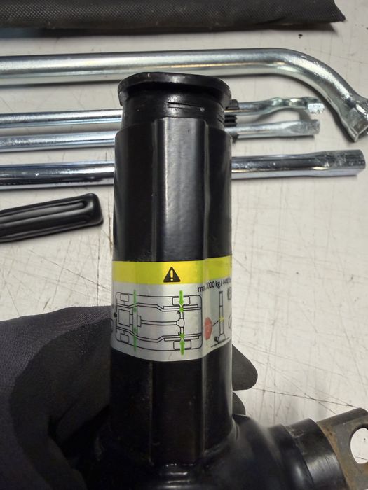 Cric original vw amarok