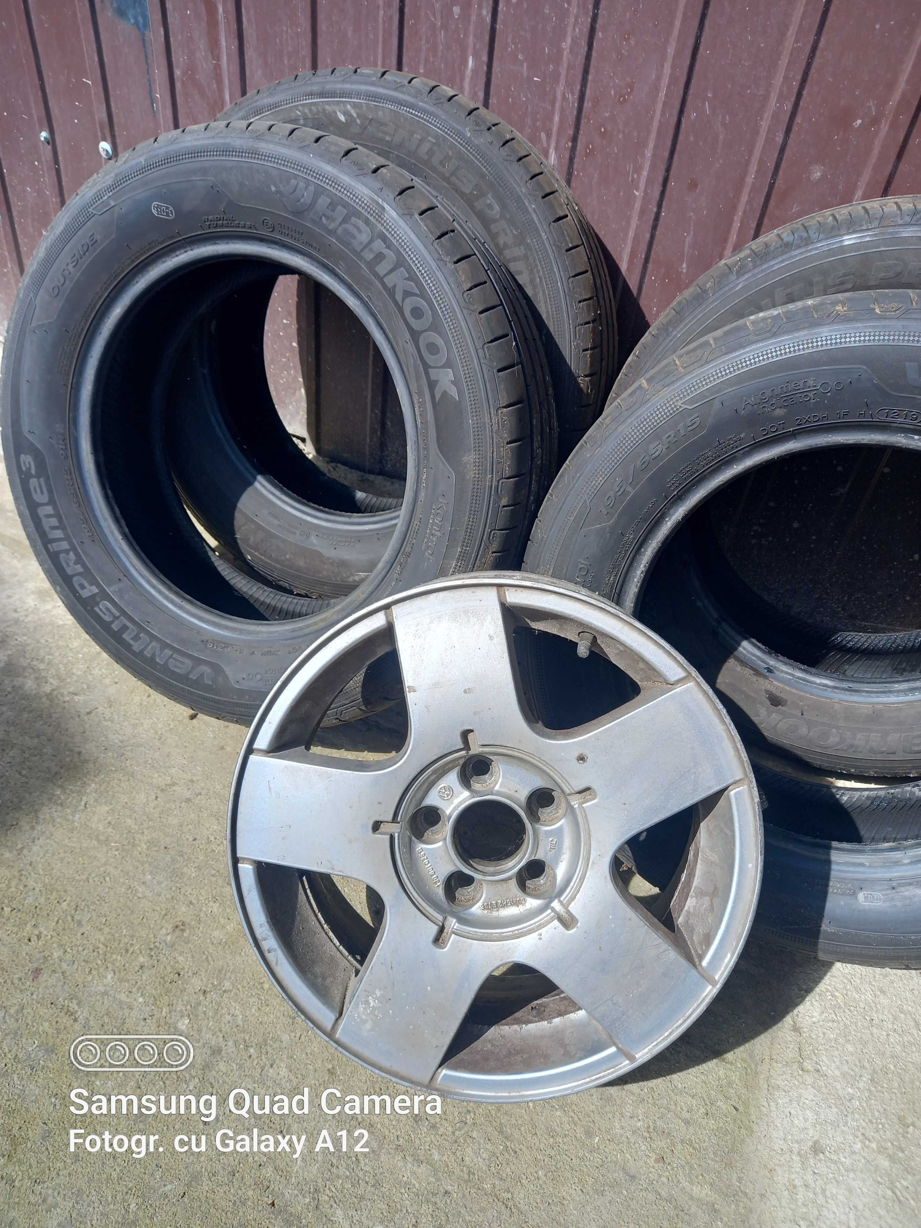 Vand 4 cauciucuri 165/95/r16 hankook de vara folosite 3 luni.