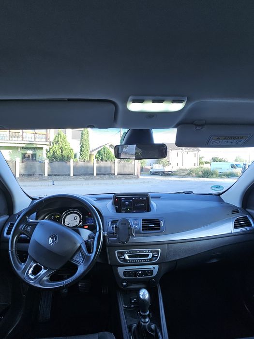 Vând sau schimb Renault Megane3 Limited edition 1.5