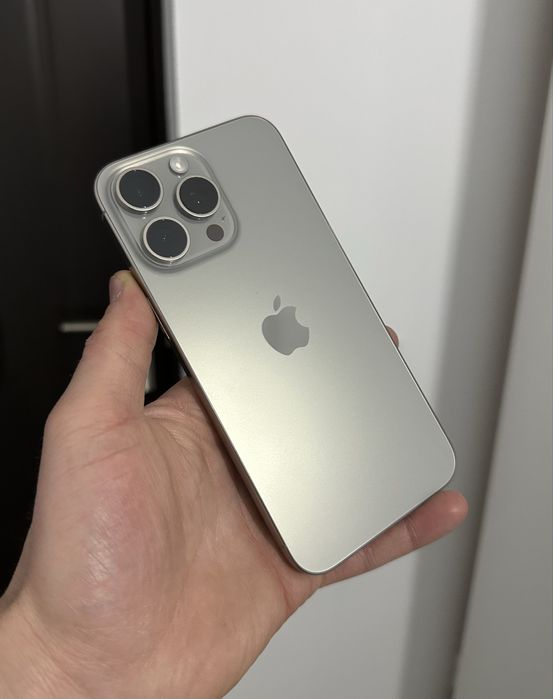 IPhone 15 Pro Max-21 cicluri de încărcare !