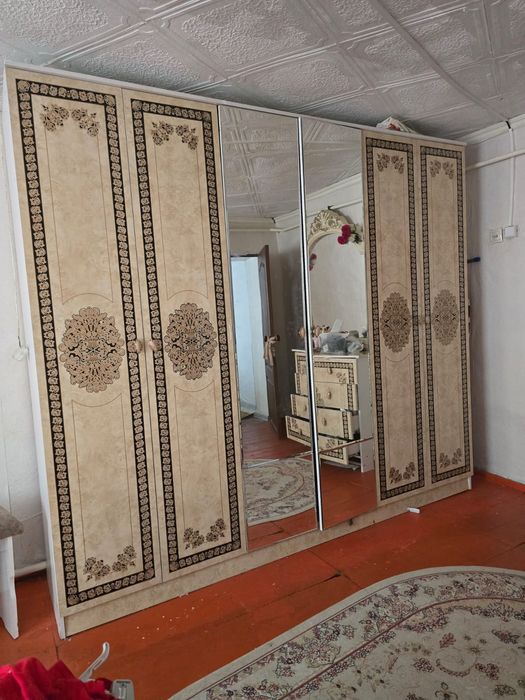 Спальный гарнитур